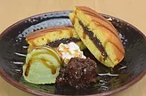 Dorayaki with matcha ice cream