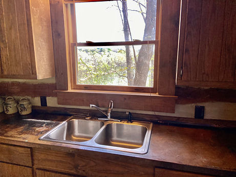Kitchen2.JPG