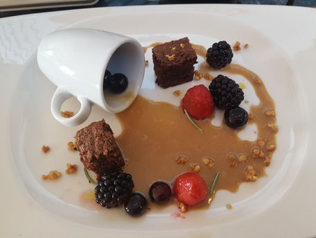 Ups! Im Wald gestolpert.