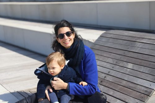 Sophie, créatrice de la marque de bijoux, avenue des pins