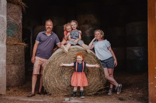 présentation de la famille de Maud, propriétaire de l'exploitation agricole Domaine de Bellecour