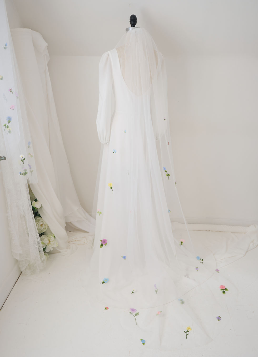 Thumbnail: Cascading flowers (border) #2 -  80"