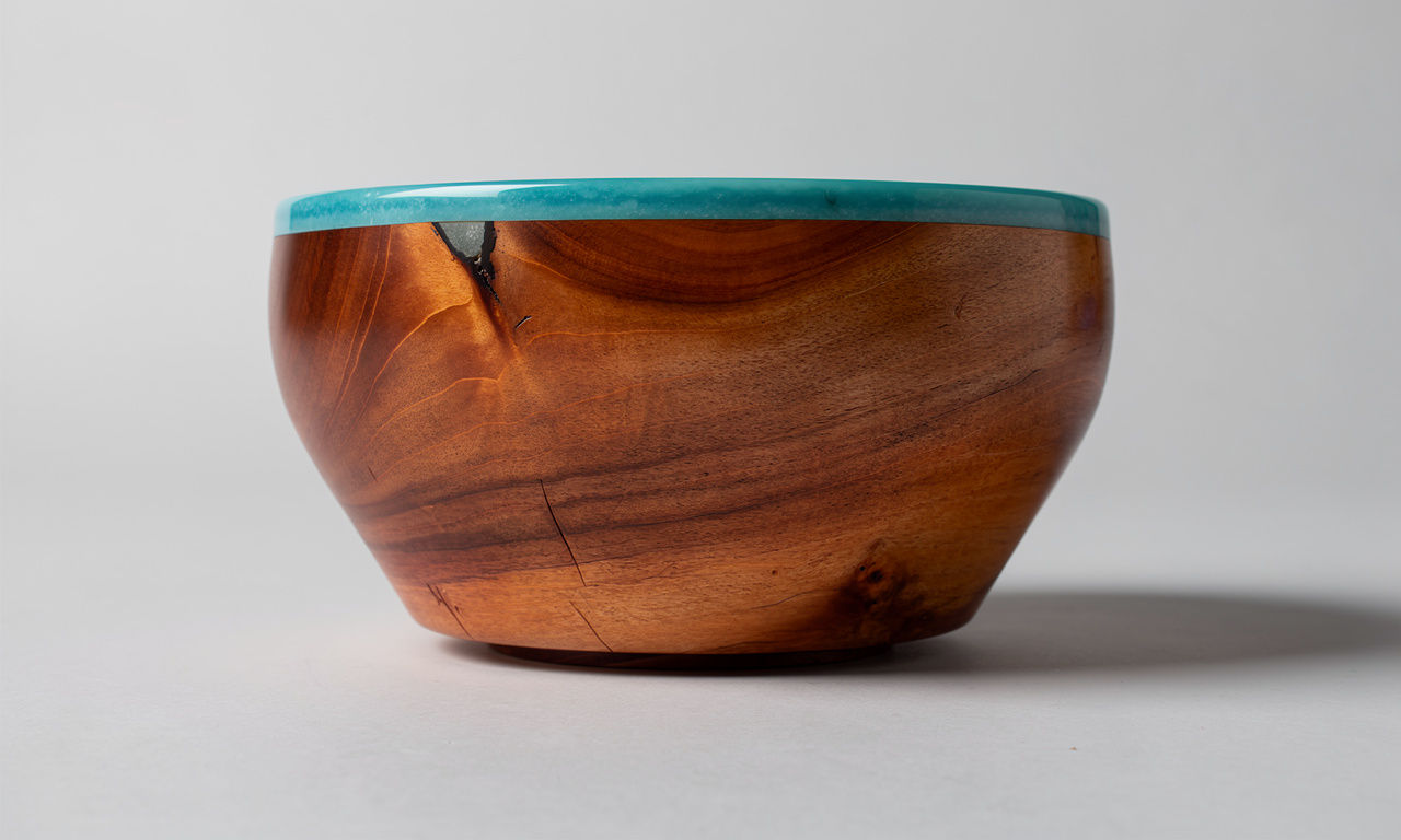 #198 Cuban Mahogany w/ Green/Blue Rim   5"x10"   2.72 lbs.