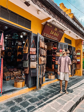 hoi an leather shop