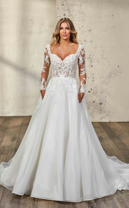 liancarlo lace wedding dress Never Worn Liancarlo 18118 With Veil Wedding Dress