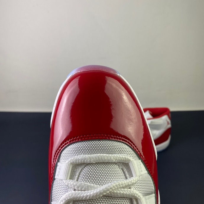Thumbnail: AJ11