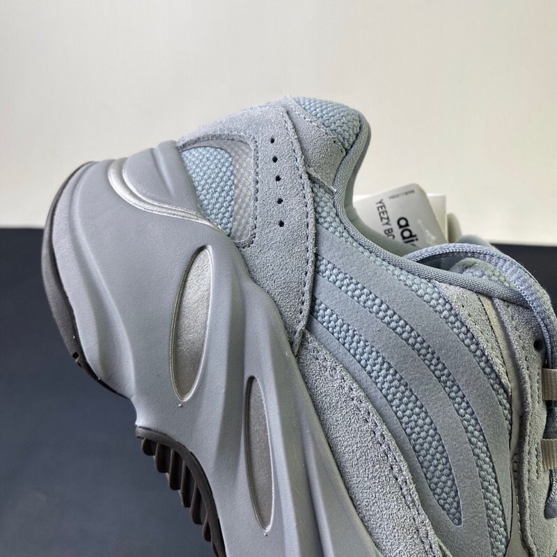 Thumbnail: Yeezys