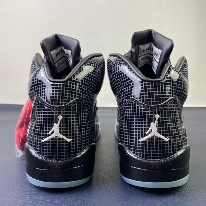 Thumbnail: AJ5