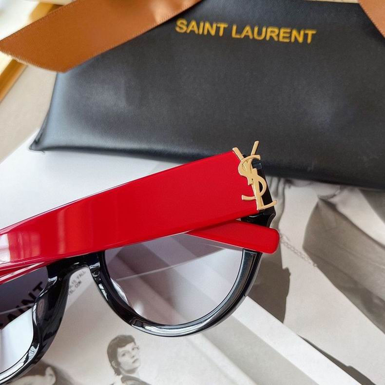 Thumbnail: YSL