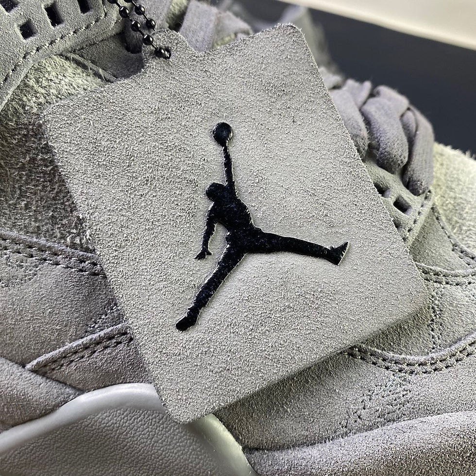 Thumbnail: AJ 4