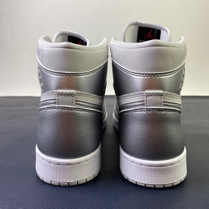 Thumbnail: AJ1