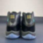 Thumbnail: AJ11