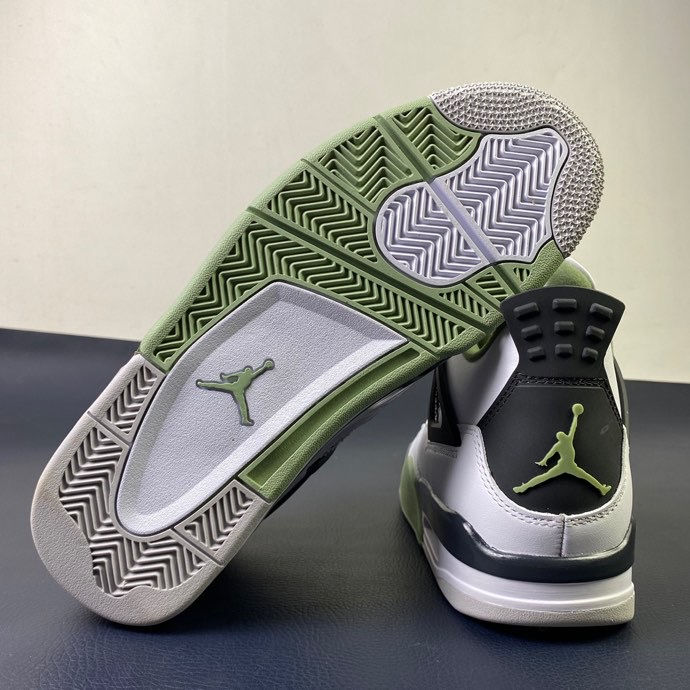 Thumbnail: AJ4