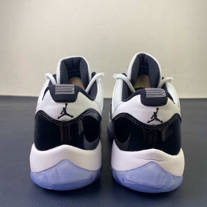 Thumbnail: AJ 11