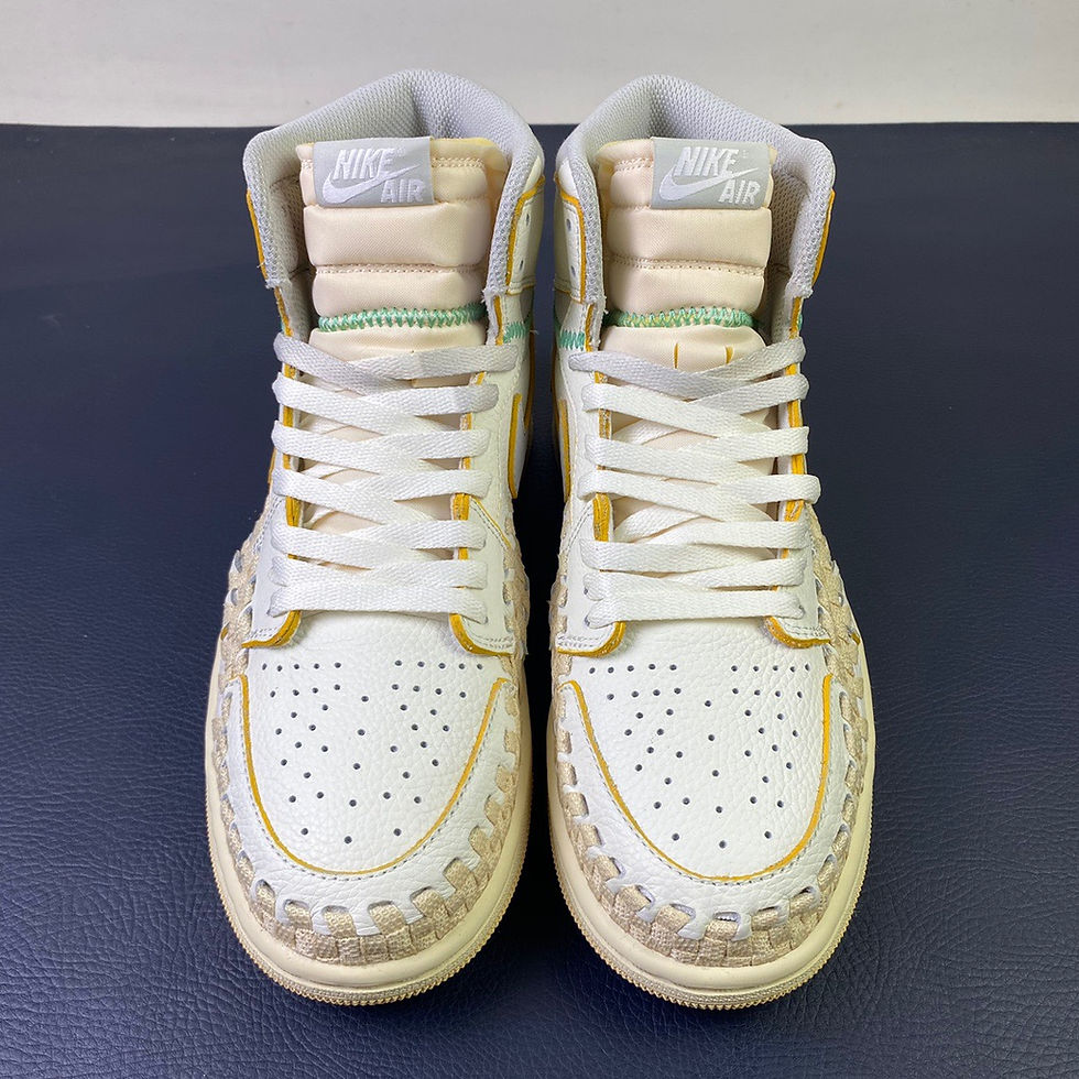 Thumbnail: AJ 1