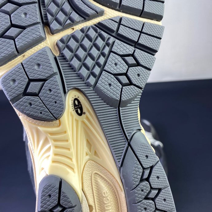 Thumbnail: New Balance