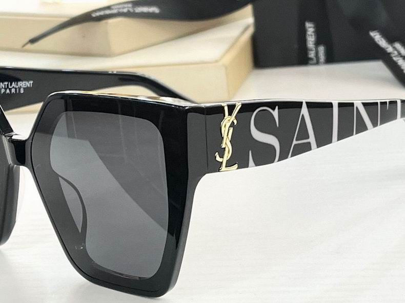 Thumbnail: YSL