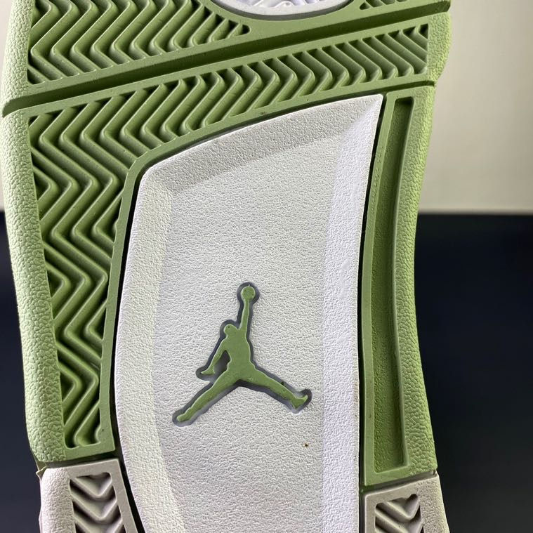Thumbnail: AJ4
