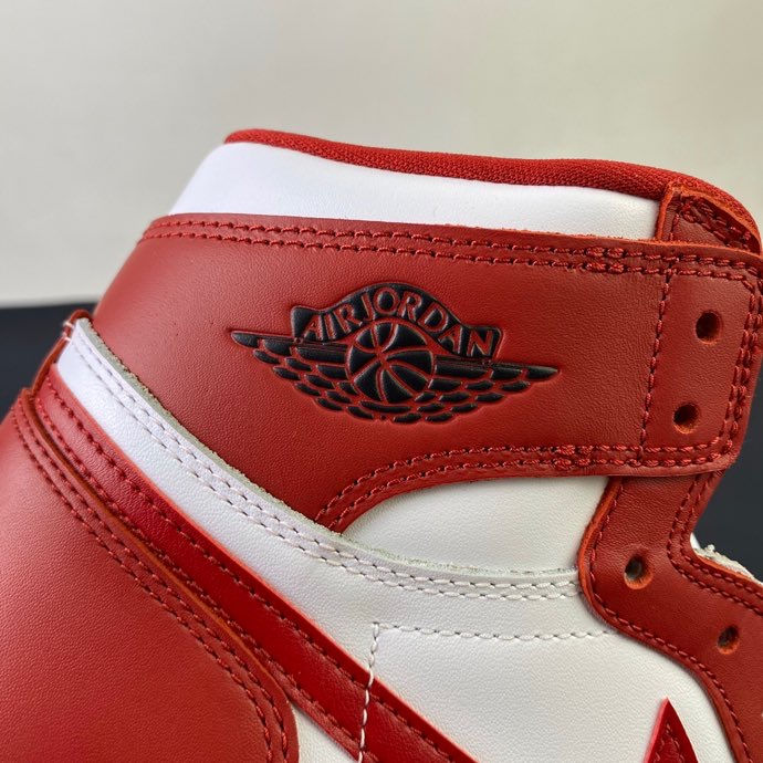 Thumbnail: AJ1