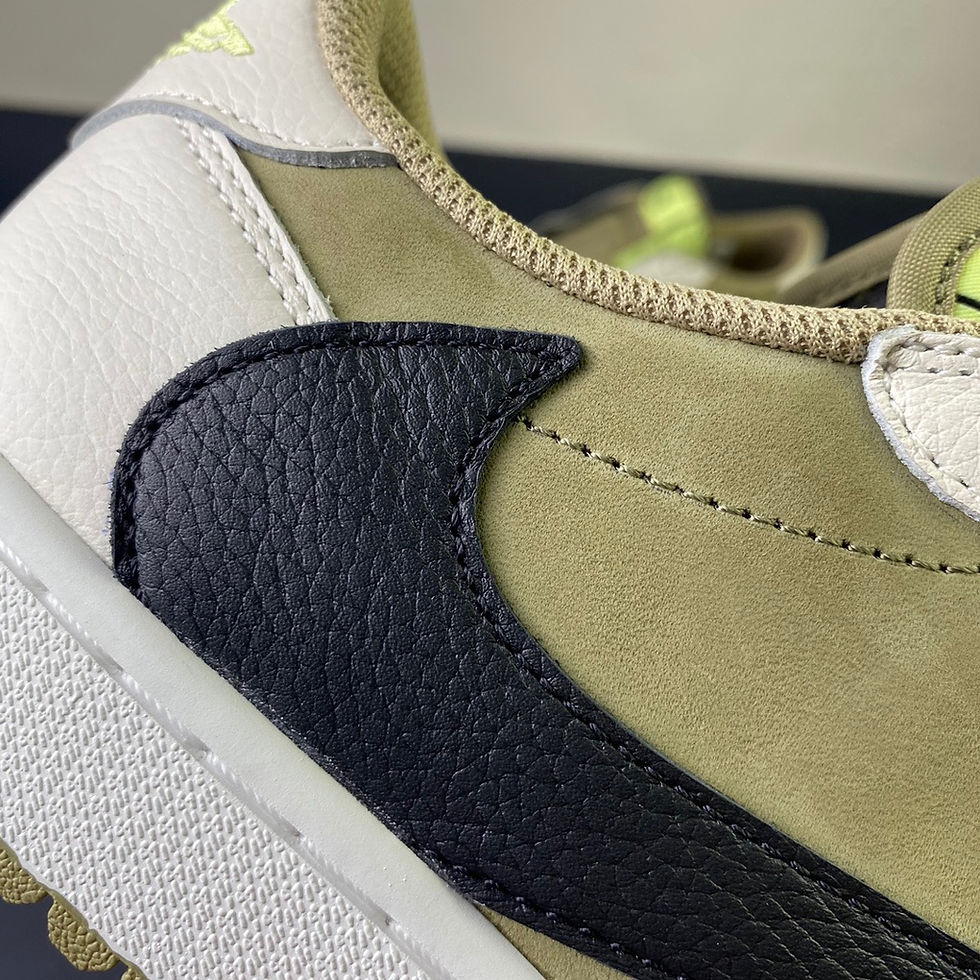 Thumbnail: AJ 1