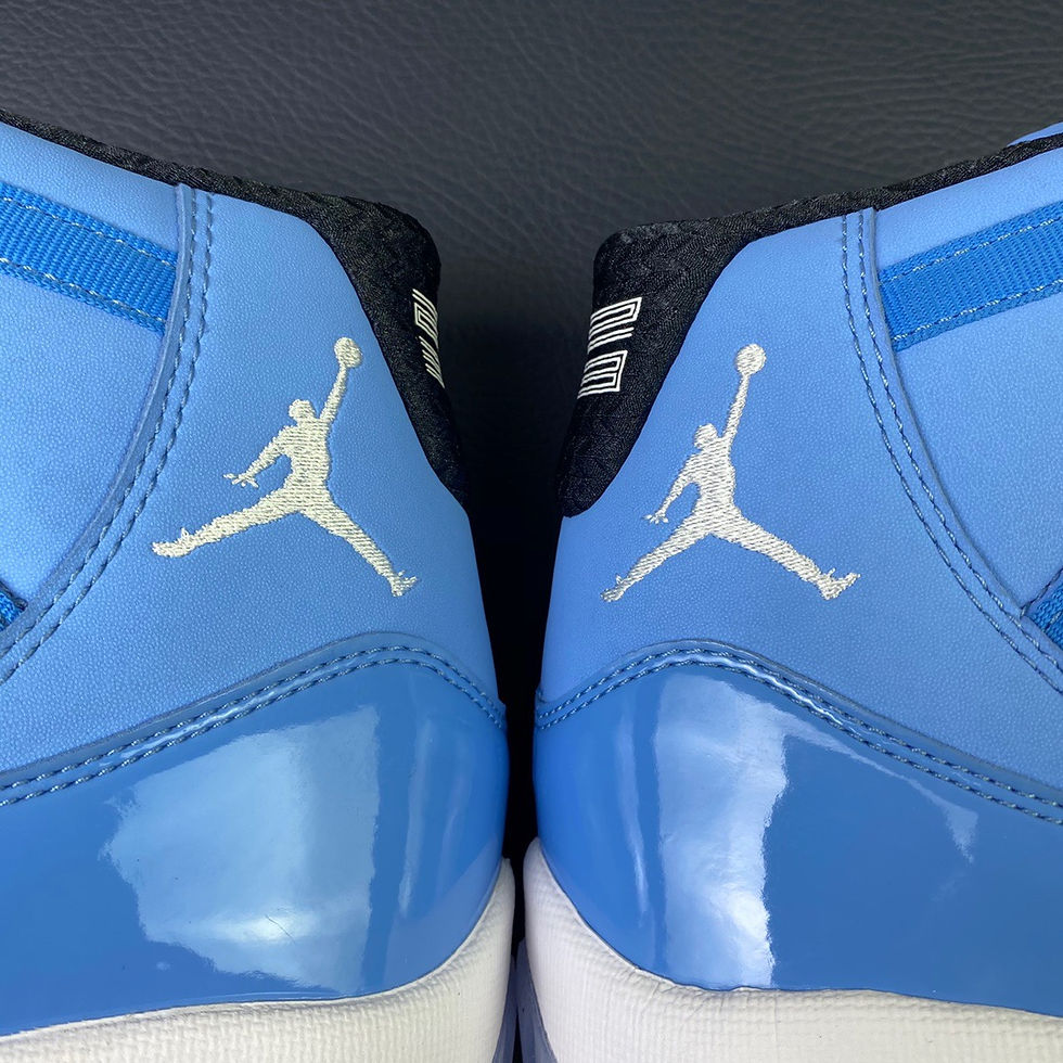 Thumbnail: AJ 11