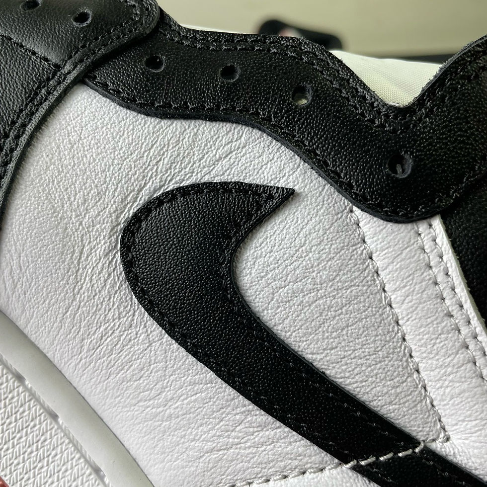 Thumbnail: AJ 1