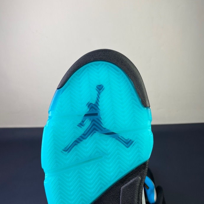 Thumbnail: AJ5
