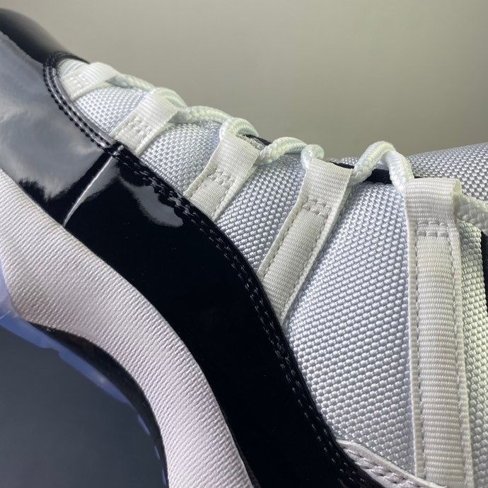Thumbnail: AJ1