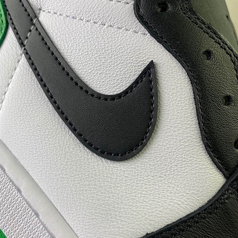 Thumbnail: AJ 1