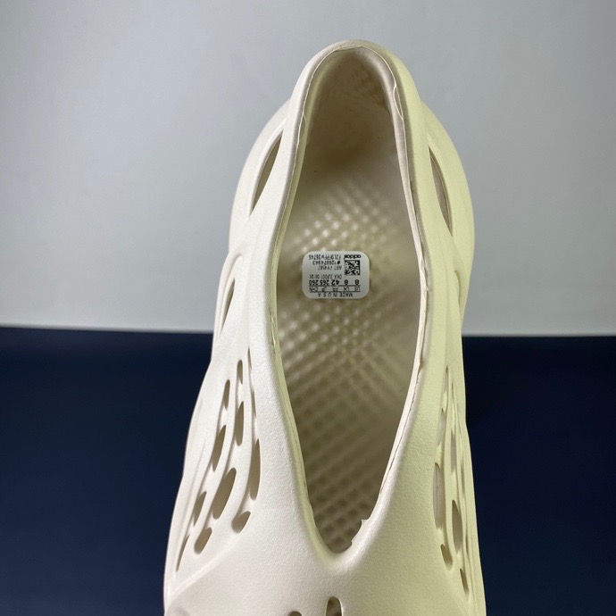 Thumbnail: Yeezys