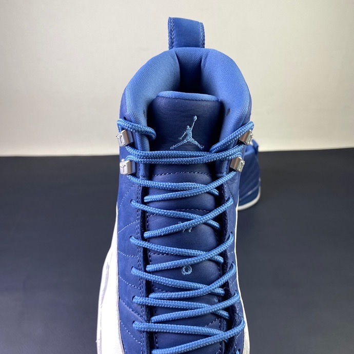 Thumbnail: AJ12