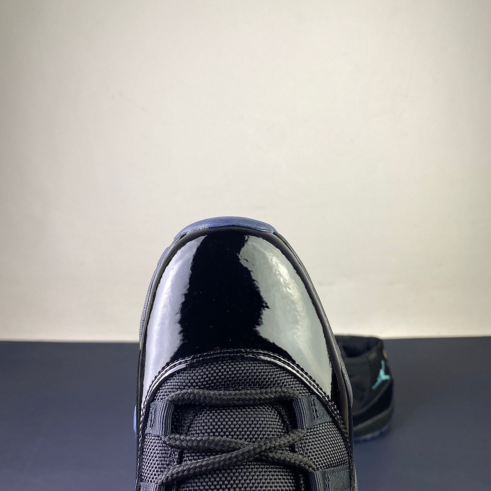 Thumbnail: AJ 11