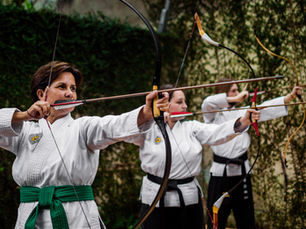 Students practicing Pa Kua Archery in Bremen and Stuhr