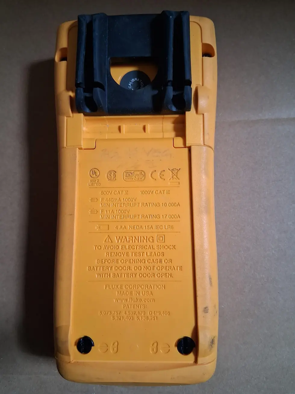 Thumbnail: Fluke 189 True RMS Multimeter