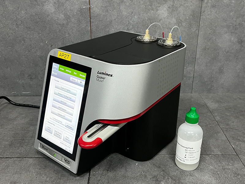 Thumbnail: Luminex Guava Muse 0500-3115B Cell Analyzer