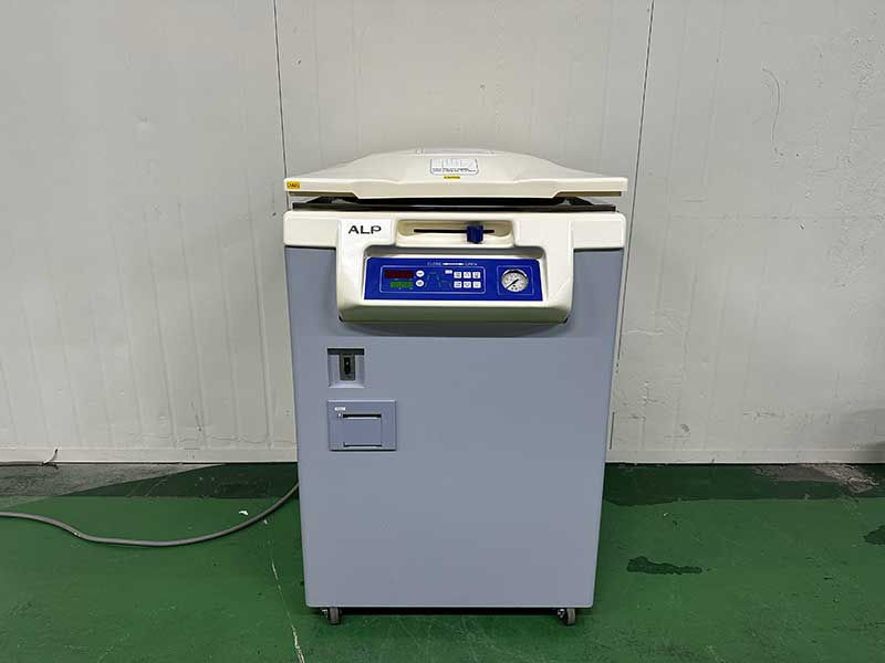 ALP CL-40M Laboratory Autoclave