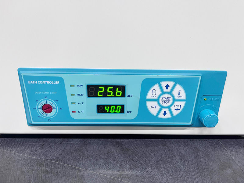Thumbnail: JEIO TECH BW-10H Heating Bath