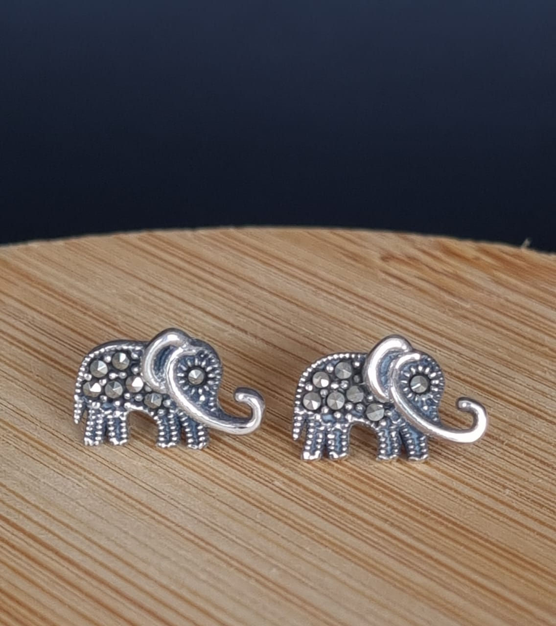 Brinco Elefante Prata e Macacita