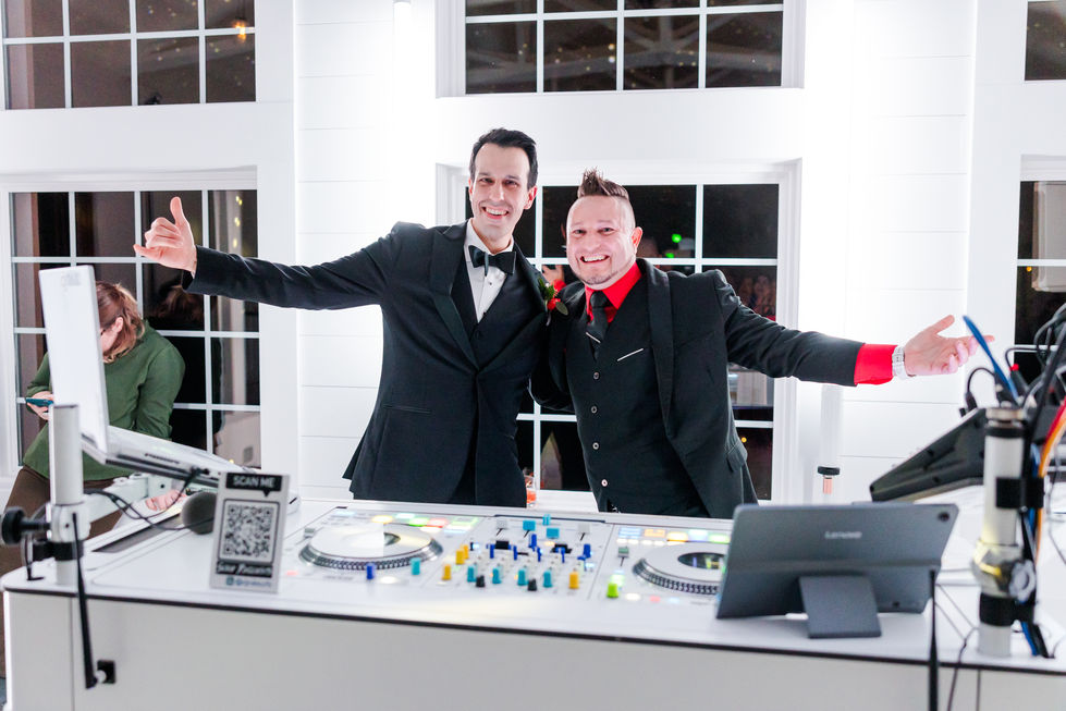 Chris & Ashley Perez Wedding at Heron Hill Venue Gilbert SC We Dream Charleston