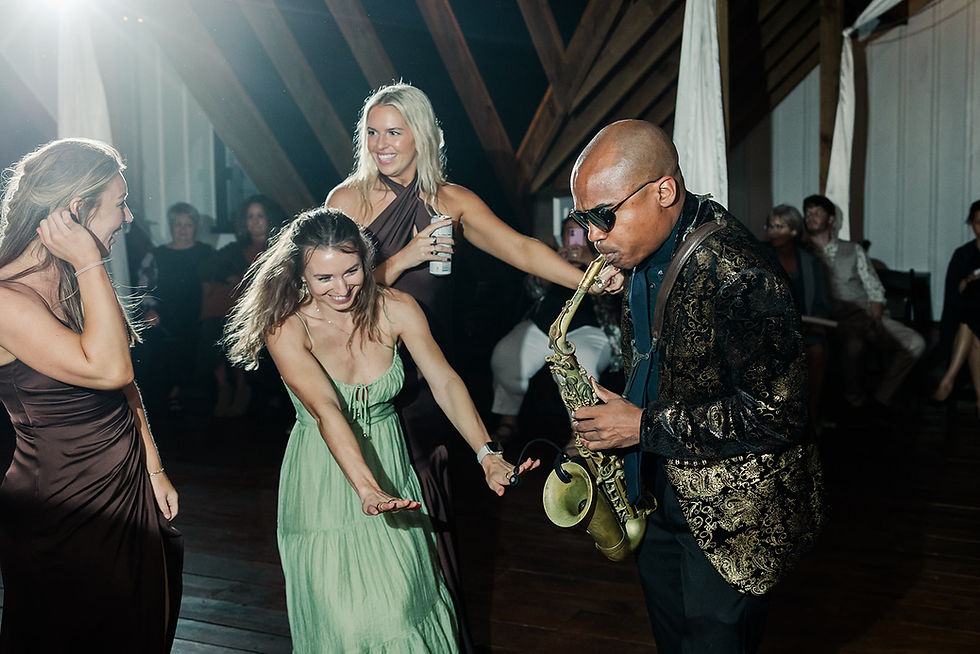 Jamal Hall Charleston sc saxophone artist playing for the girls