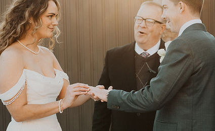 Pastor John Peters officiating a wedding in charleston sc