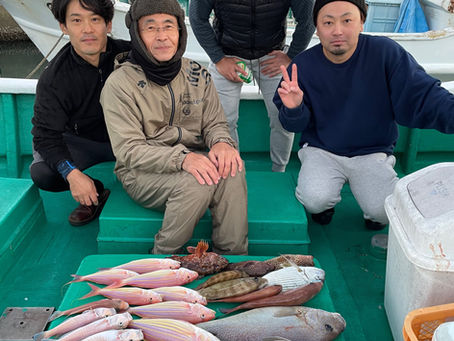 11月19日8時出船