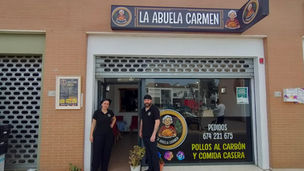 Abuela Carmen ofrece los mejores pollos al carbón y comidas caseras en San Juna y alrededores