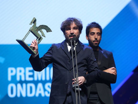 Jordi Évole, el blanqueador de etarras, pide la dimisión de Mazón en los ridículos premios Ondas