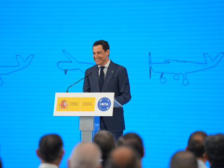 Moreno señala que el CEUS de Huelva contribuye a hacer de Andalucía un referente europeo en la industria aeroespacial