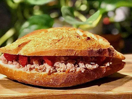 Holy Week in Puglia: traditions, waiting, and the taste of home