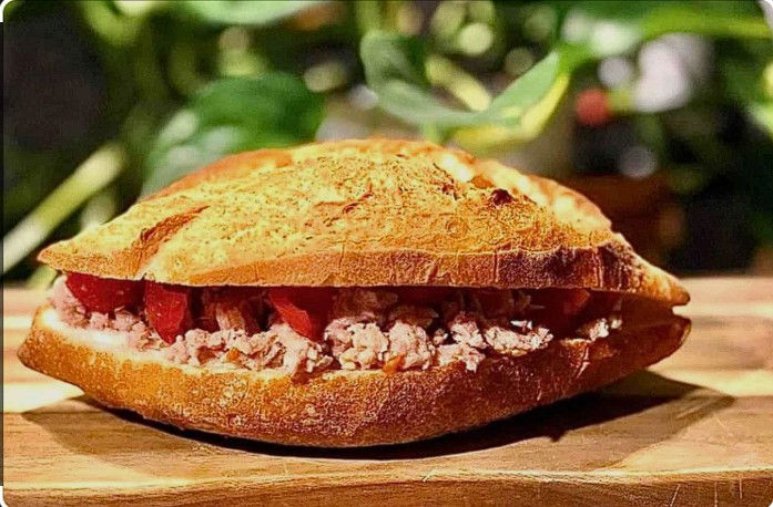 Holy Week in Puglia: traditions, waiting, and the taste of home