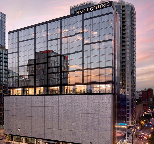 hotel_sm_02.jpg