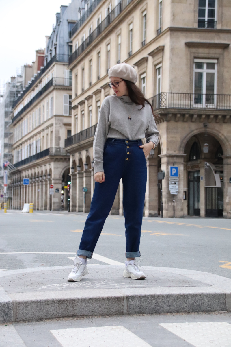 Porter le mom jeans quand on est petite