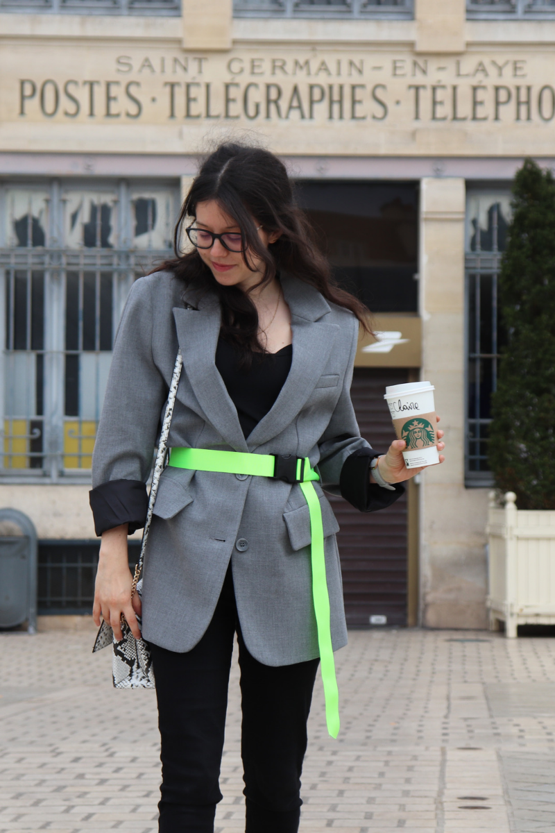photo de rosepaillettee avec une veste oversize Zara avec ceinture fluo